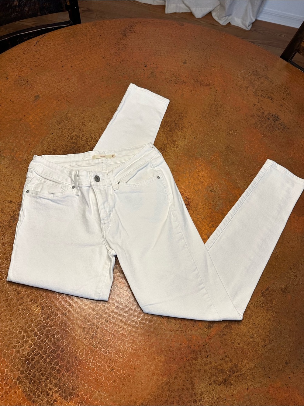Levi's Women's White Skinny Jeans - Crisp White Denim